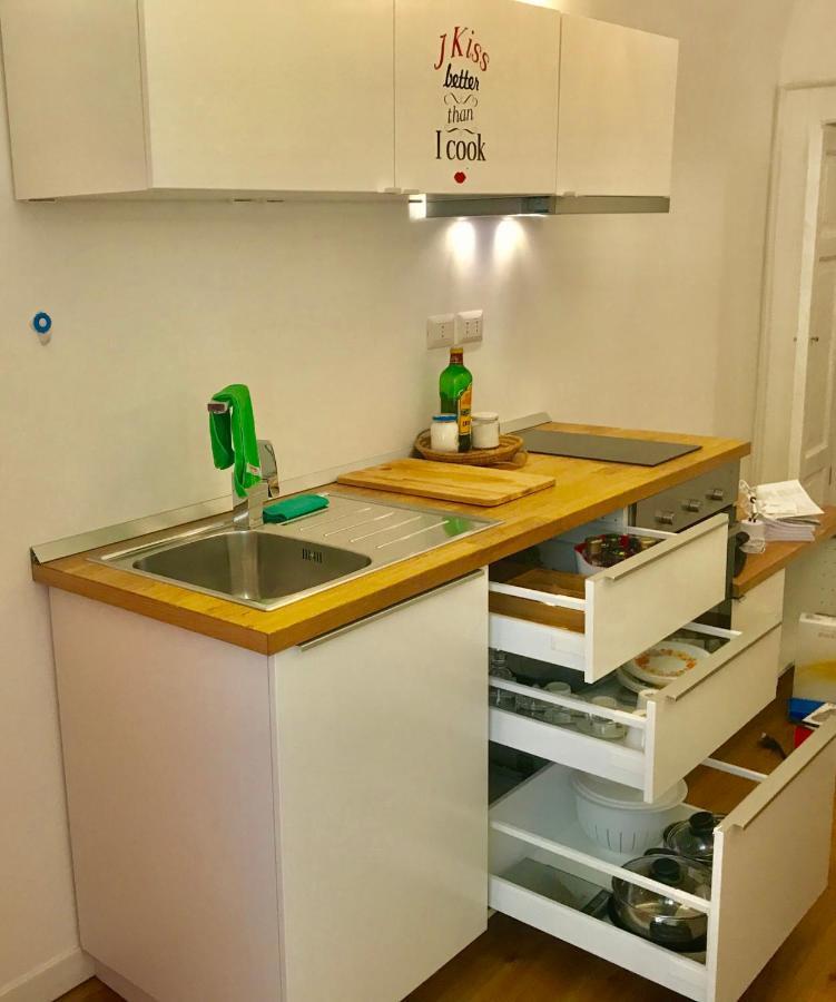 Central Suite Apartment Μπάρι Εξωτερικό φωτογραφία